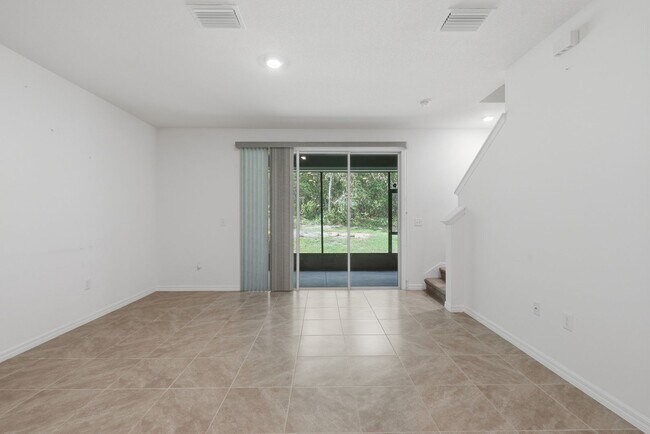 Building Photo - 13753 NW 9 Rd