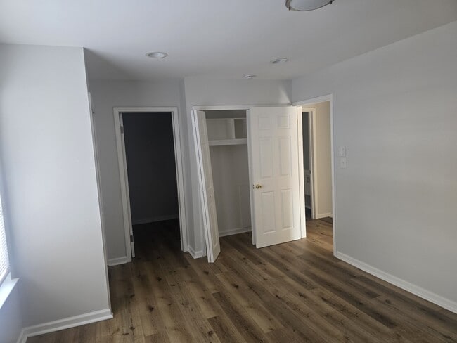 Building Photo - 30268 Southfield Rd