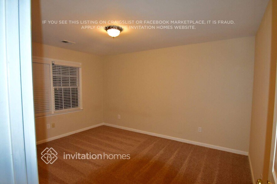 Building Photo - 2000 Morning Walk NW