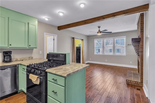 Building Photo - 225 S Park St