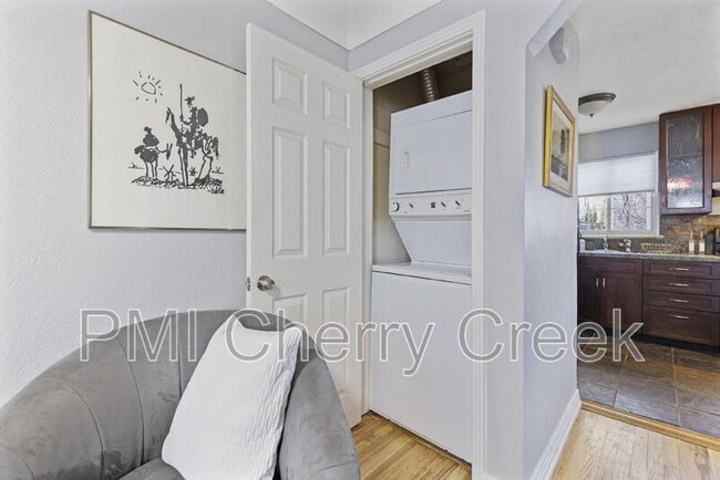 Building Photo - 2250 Quitman St