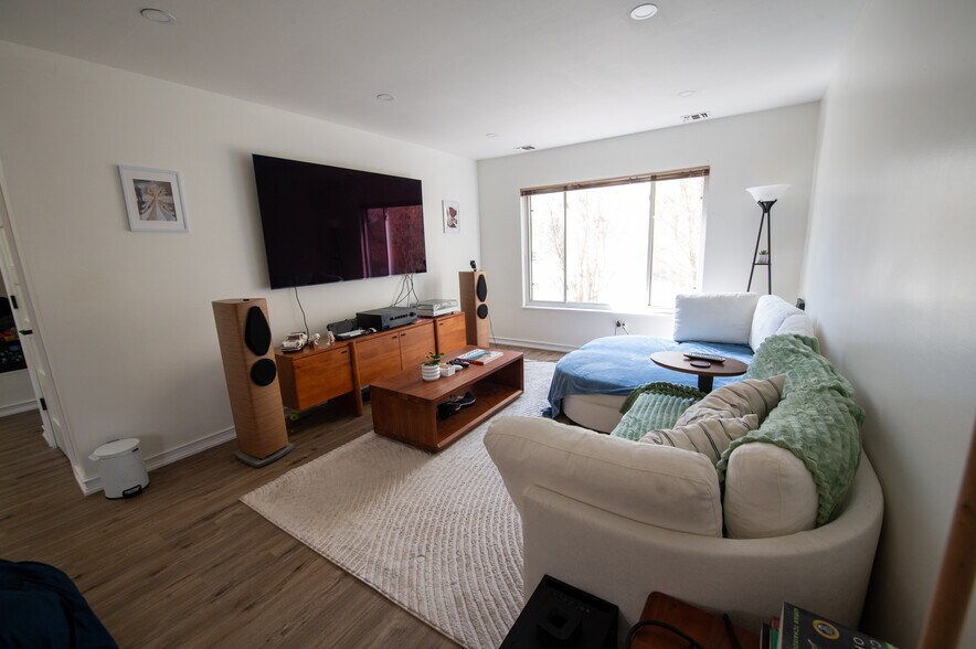 Building Photo - 3106 Pine Cone Ct