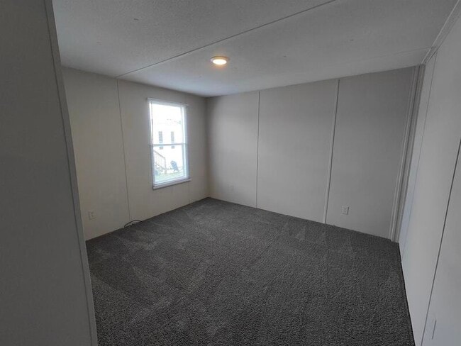 Building Photo - 217 E Tower Ln