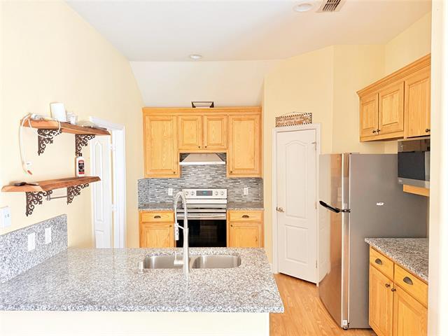 Building Photo - 8364 Fall Crest Dr