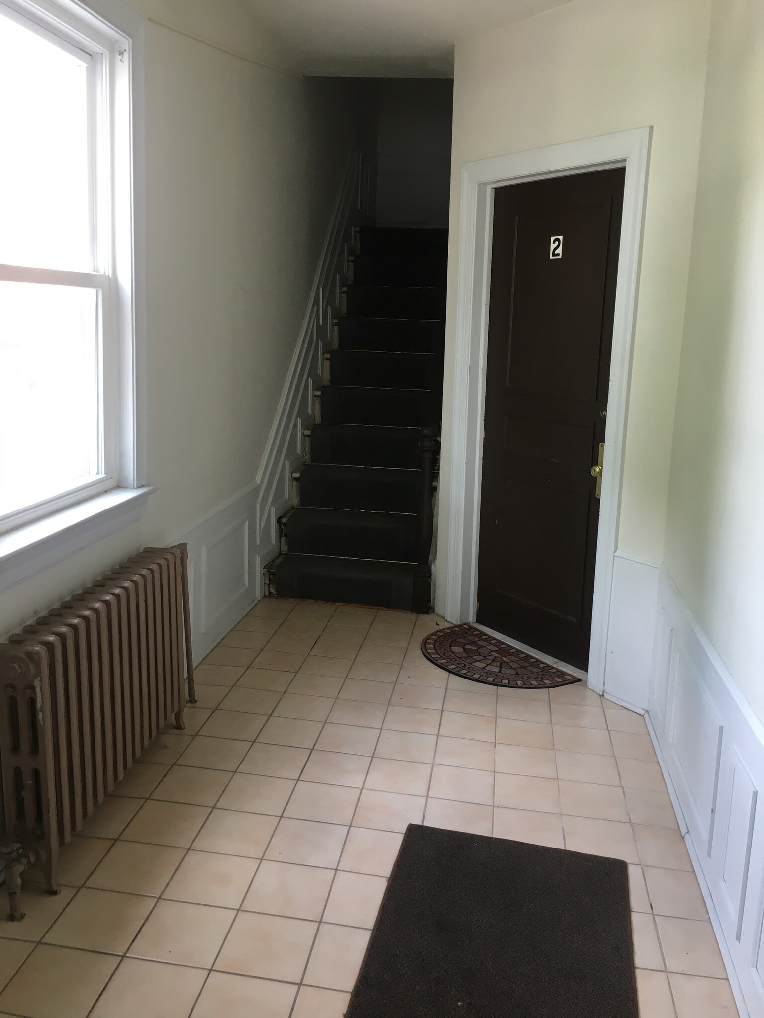 View of entrance hall - 4127 River Rd NW