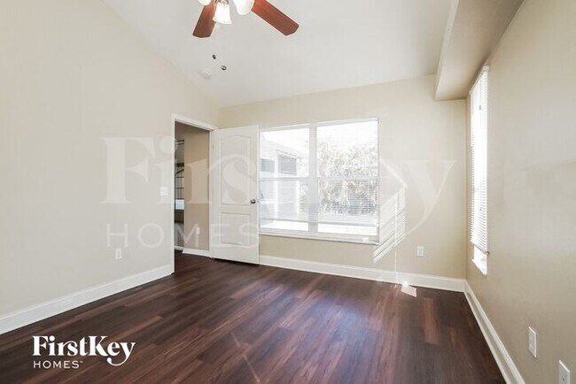 Building Photo - 8149 Anhinga Rd