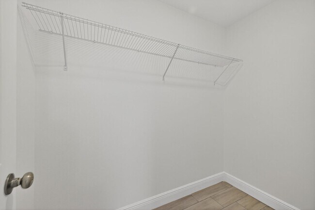 Building Photo - 3 Bed Home for Rent!