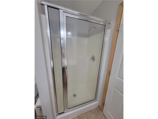 Building Photo - 3553 Sterling Heights Dr