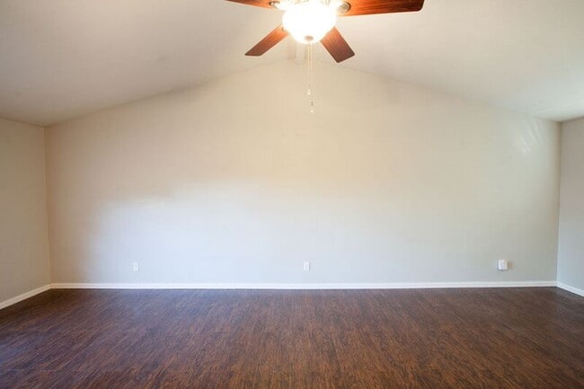 Building Photo - 5713 Baker Dr