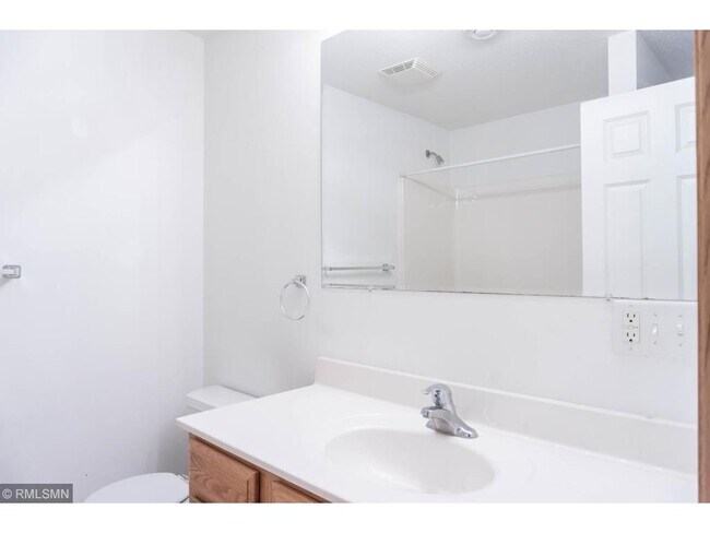 Building Photo - 2828 Faulkner Dr