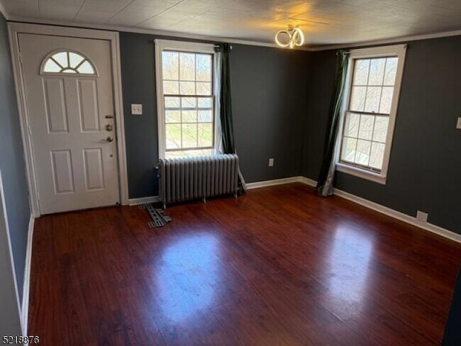 Building Photo - 270 Espanong Rd