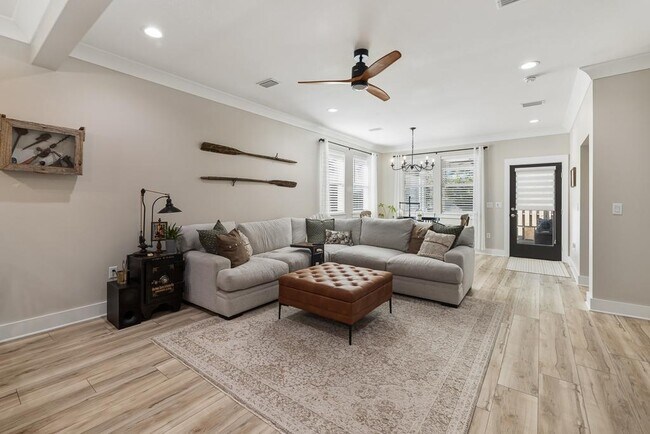 Building Photo - 246 Marsh Landing N