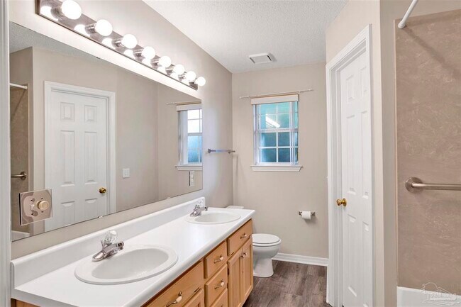 Building Photo - 6348 Summer Lakes Ln