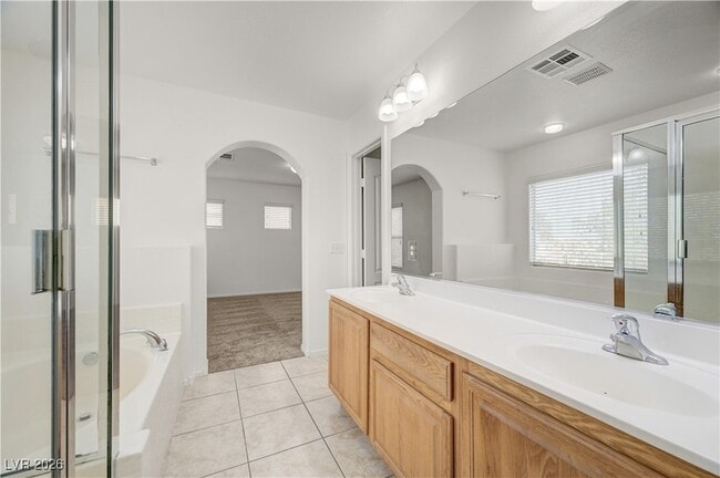 Building Photo - 9260 Pembrook Falls Ave