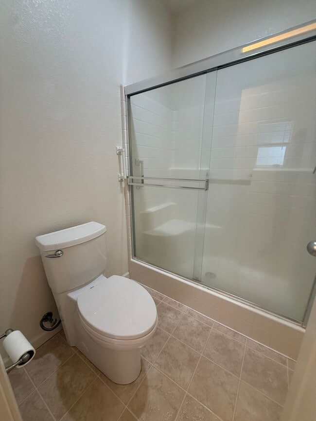 Building Photo - Hampton Park