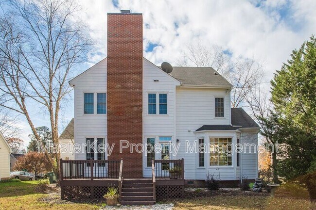 Building Photo - 115 Creek Park Dr