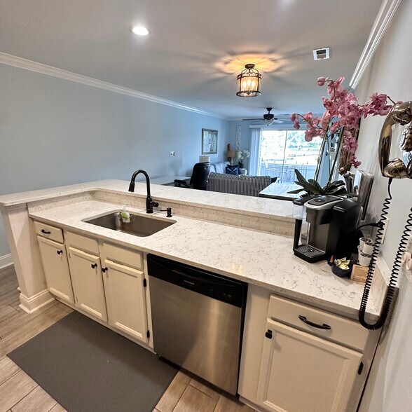 Building Photo - 18713 Vineyard Point Ln