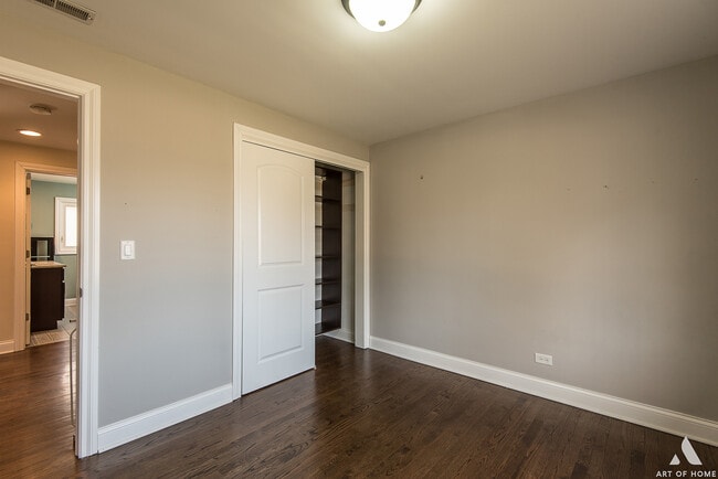 Building Photo - 106 Sharon Dr