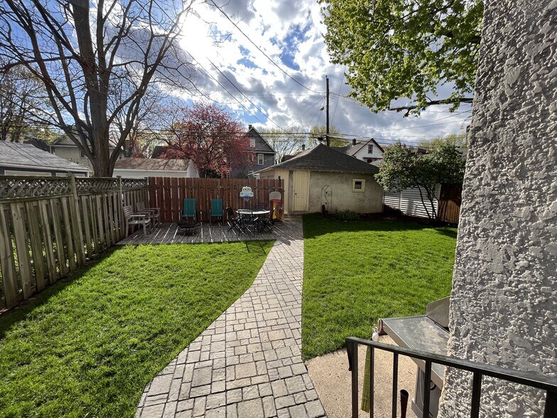 Back Yard - 1534 Jefferson St NE