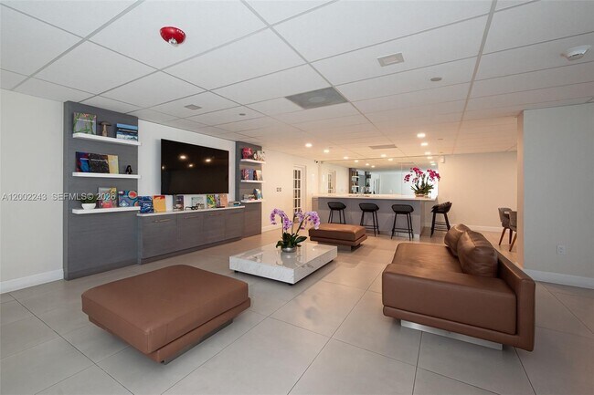 Building Photo - 155 Ocean Ln Dr