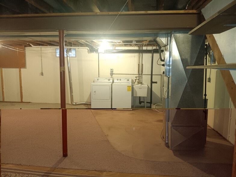 Building Photo - 117 Hilly Oak Dr