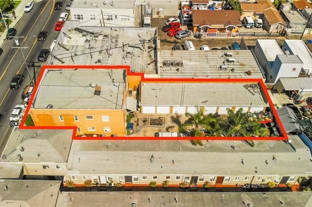Building Photo - 1432 Cherry Ave