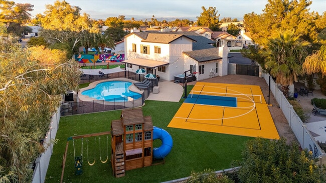 Building Photo - 15232 N 49th St