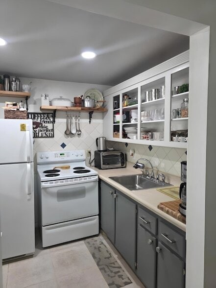 Building Photo - 563 Durham Cir