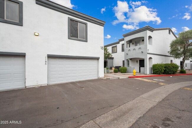 Building Photo - 4608 W Maryland Ave