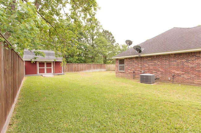 Building Photo - 26350 Easy St