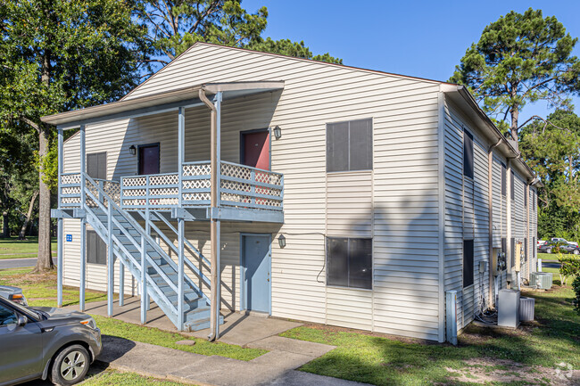 Building Photo - The Meadows Apartments