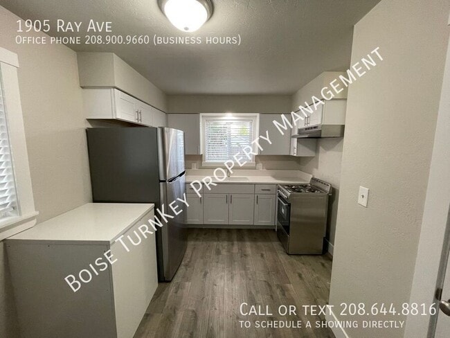 Building Photo - 1905 Ray Ave