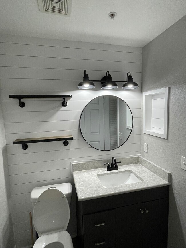 Building Photo - 2213 San Vittorino Cir