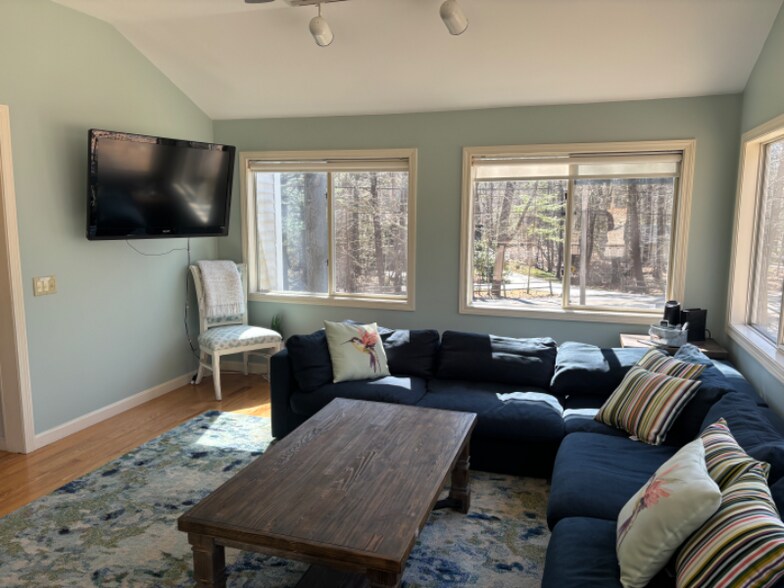 Building Photo - 56 Captain Thomas Rd