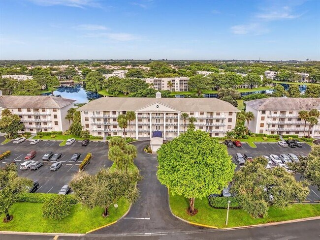 Building Photo - 1711 Whitehall Dr