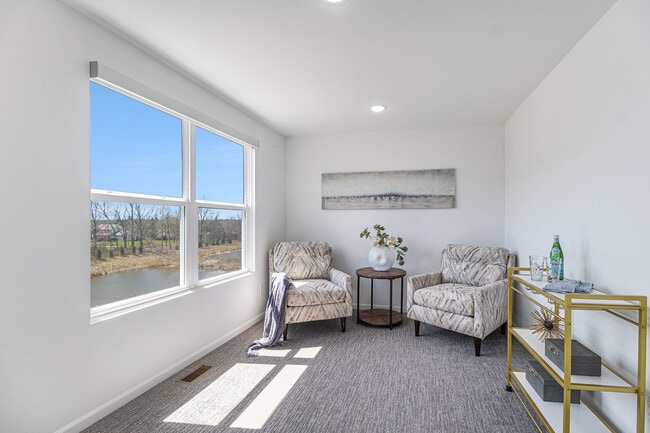 Building Photo - 2675 Ironton Dr