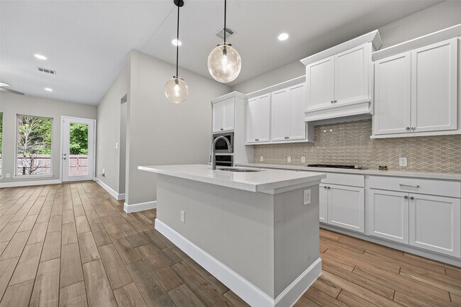 Building Photo - 17371 Merigold Hts Dr