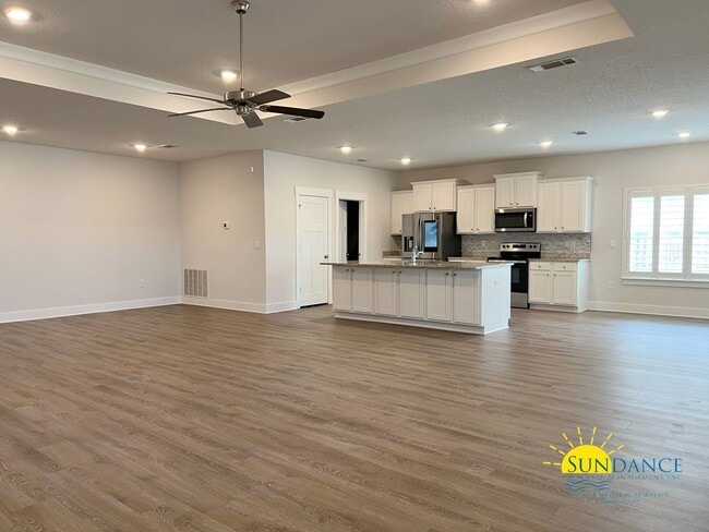 Building Photo - 4-Bedroom SOLAR ENERGY Home in Shoal River Landing!