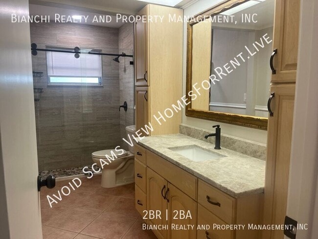 Building Photo - 2396 OrangePointe Ave