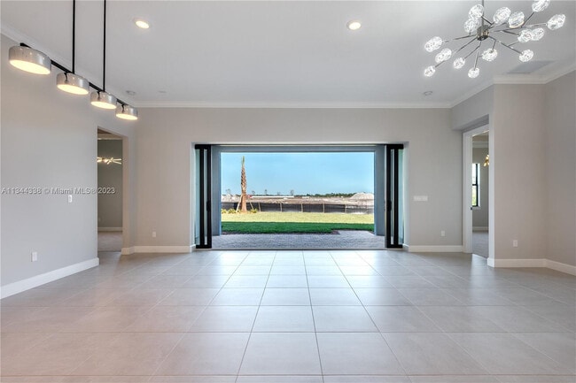 Building Photo - 627 SE Boboli Way