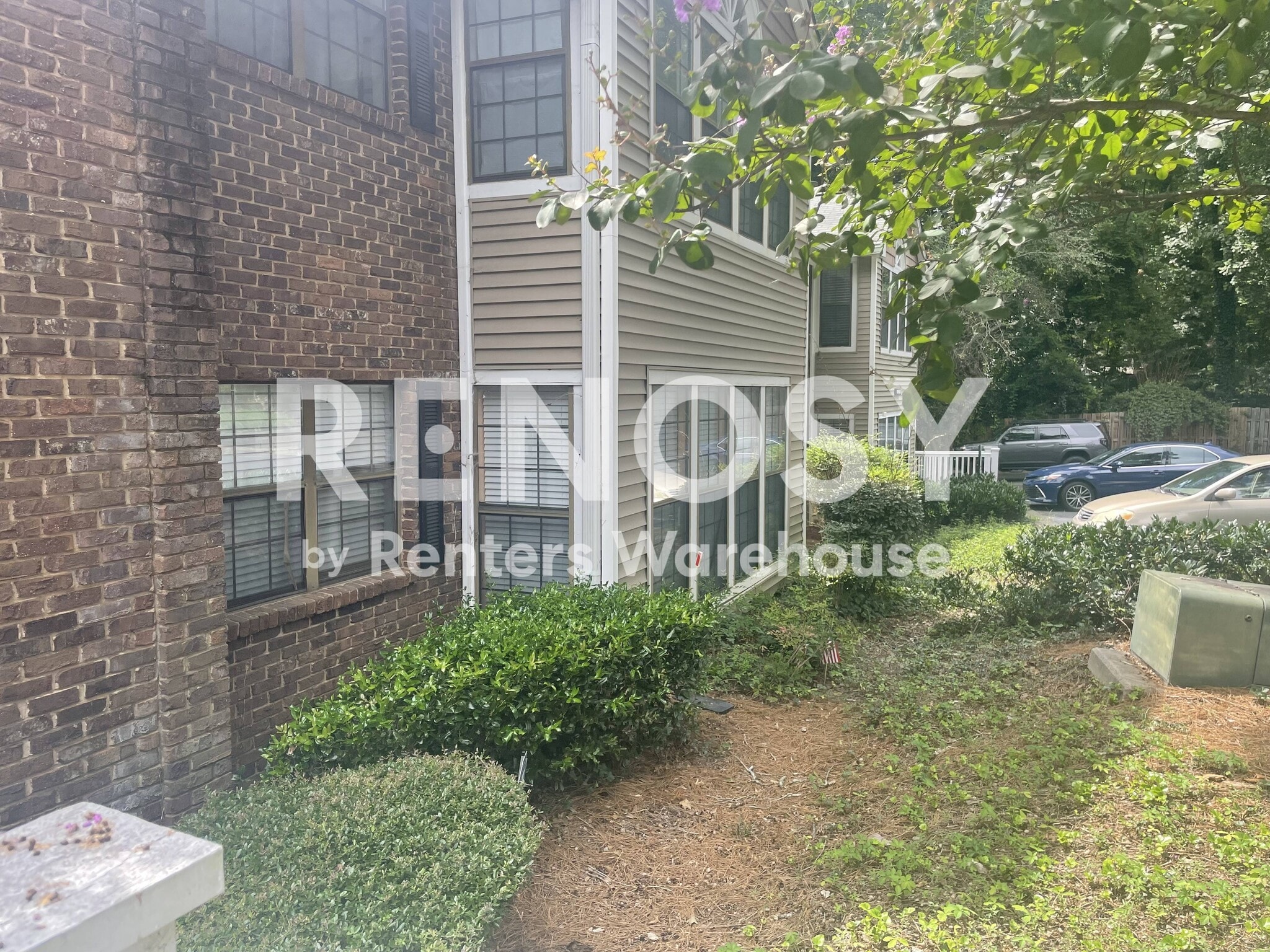 Building Photo - 609 Barrington Hills Dr