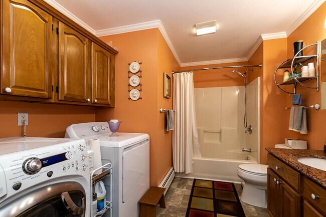 Building Photo - 24 Birchwood Rd