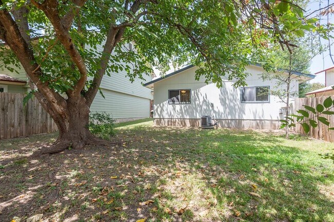 Building Photo - 12931 Marimba Trail