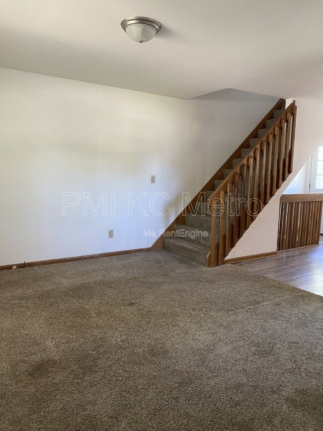 Building Photo - 312 3rd St