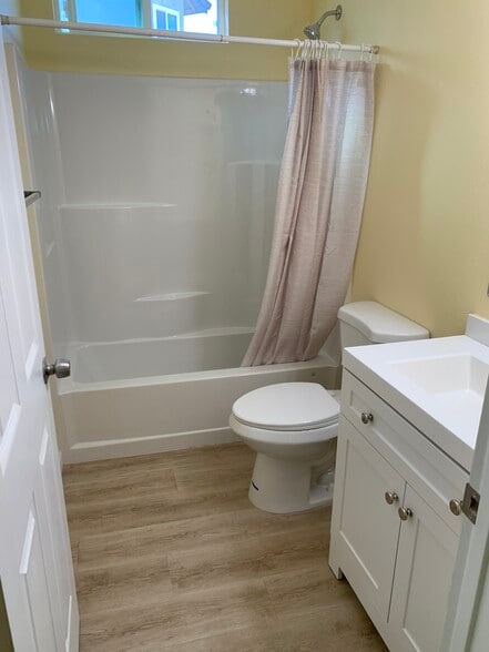 Building Photo - 12202 Timlico Ct