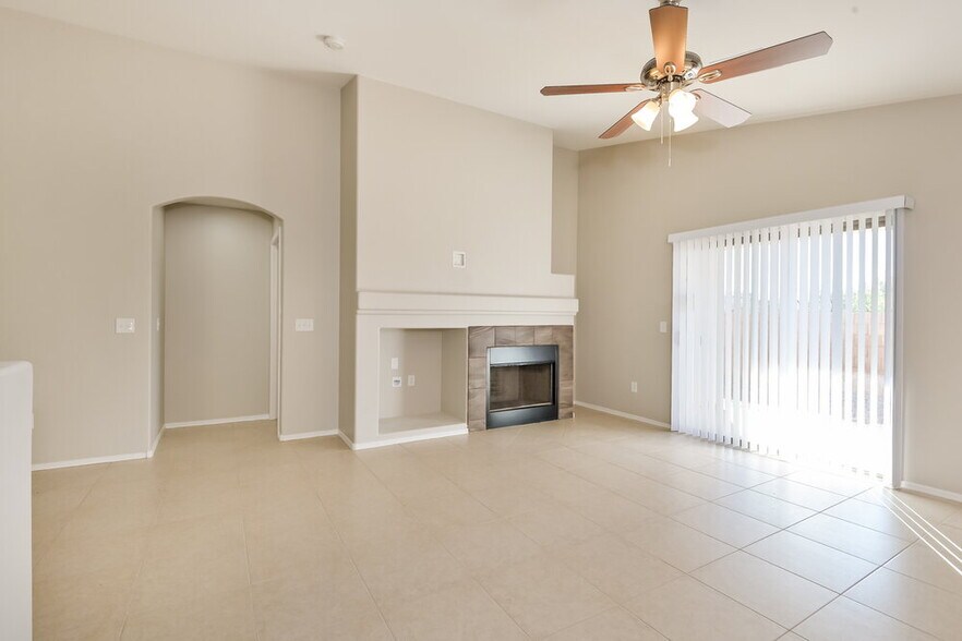 Building Photo - 8301 W Melanitta Dr