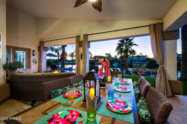 Building Photo - 1817 E Willow Tree Ct