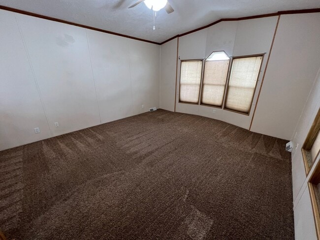 Building Photo - 3 Bedroom 2 Bath High-End Mobile Home with...