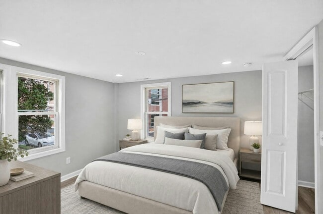 Building Photo - 428 S Governors Ave