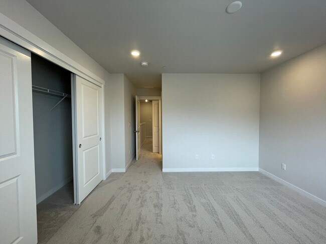 Building Photo - Brand New 2024 Build in the Bethany Crossing Neighborhood ~ 3Bd/3Ba - Washer/Dryer and Single Car...